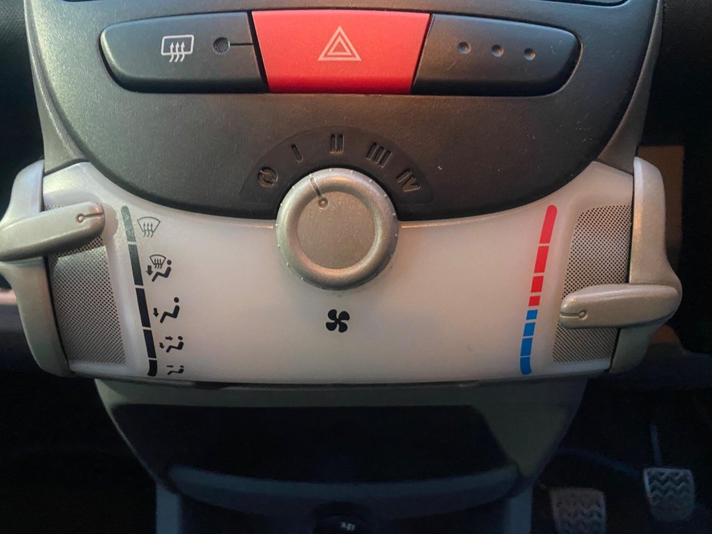 Used Peugeot 107 2007 for sale - 76510218: Photo 28