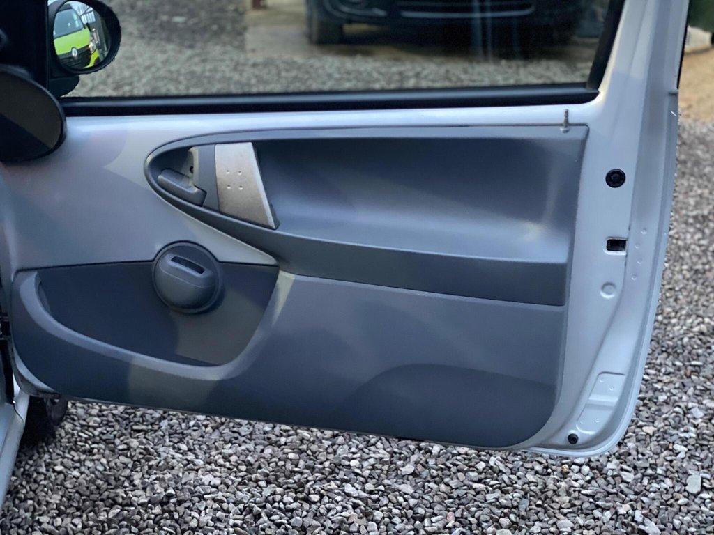 Used Peugeot 107 2007 for sale - 76510218: Photo 31