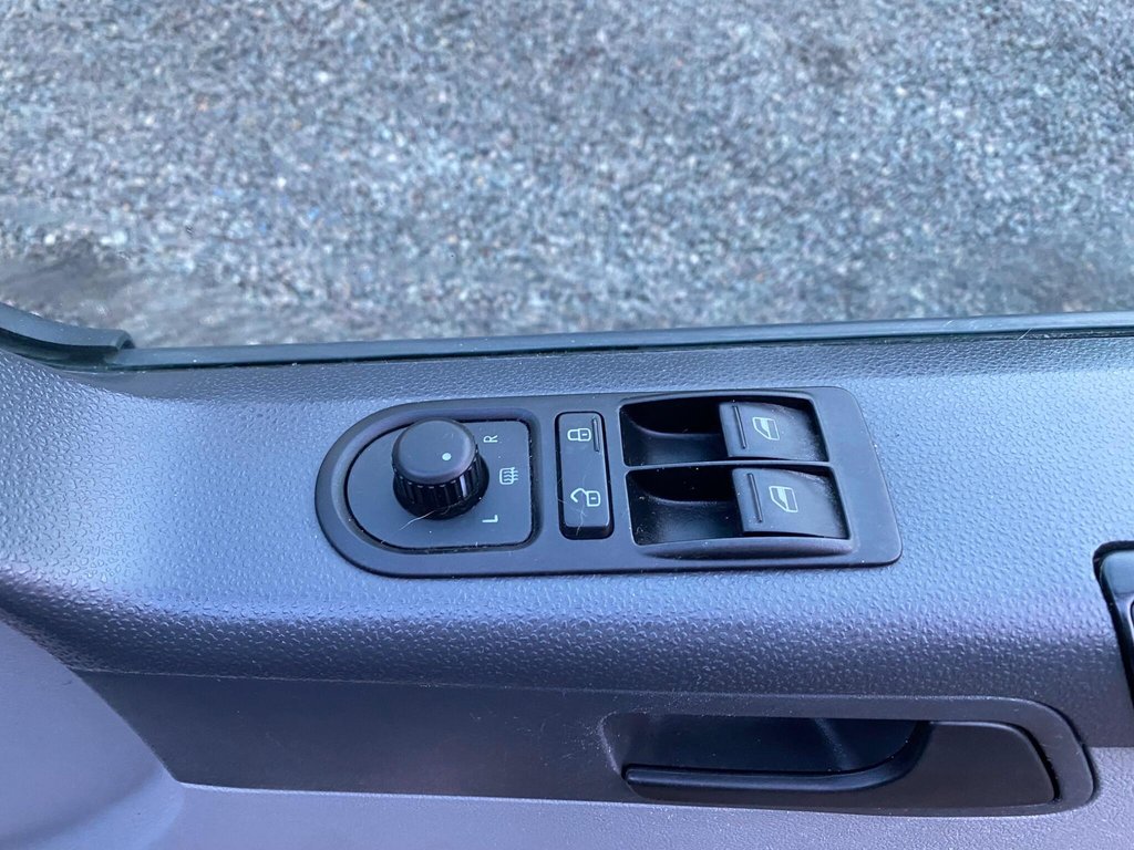 Used Volkswagen Transporter 2014 for sale - 77327623: Photo 43