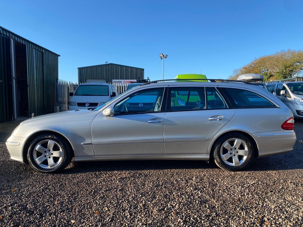 Used Mercedes-Benz E Class 2005 for sale - 76698546: Photo 18
