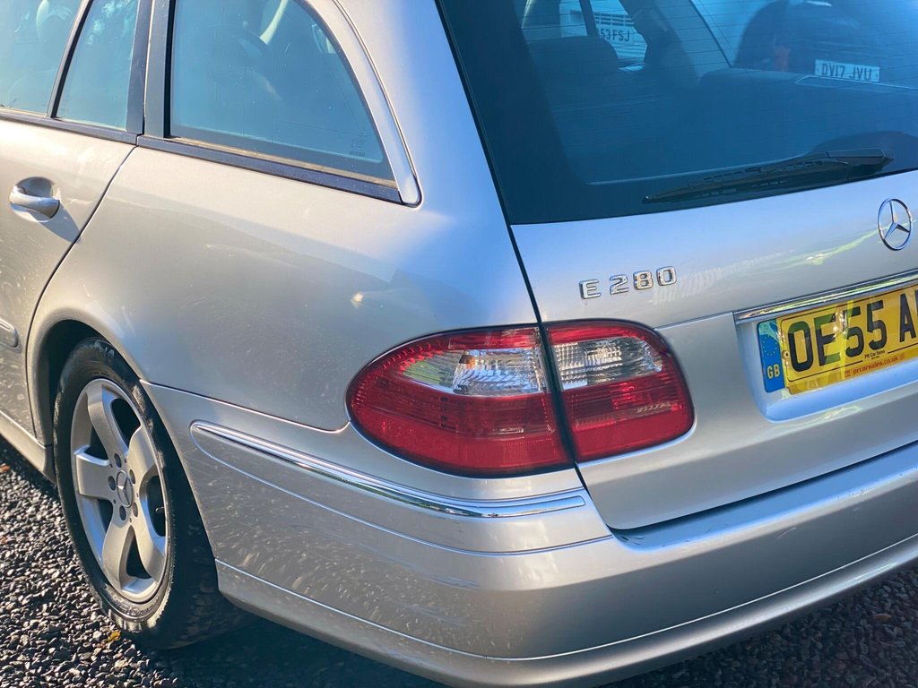 Used Mercedes-Benz E Class 2005 for sale - 76698546: Photo 25