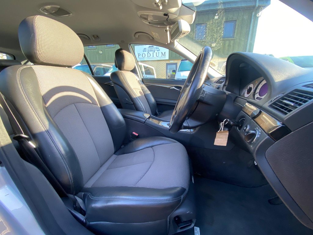 Used Mercedes-Benz E Class 2005 for sale - 76698546: Photo 30