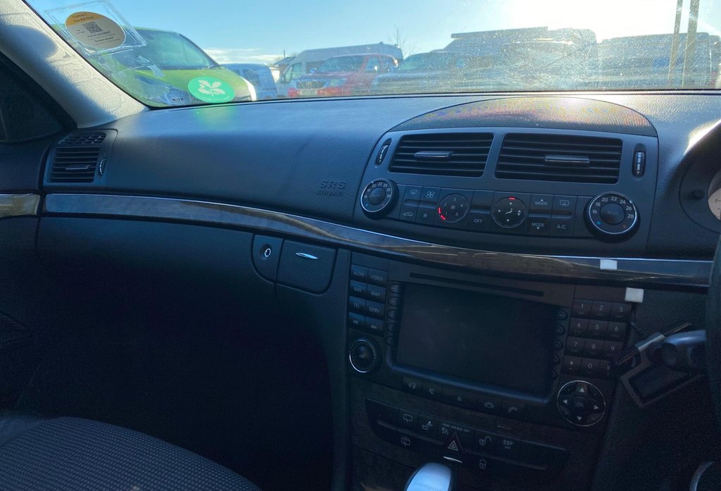 Used Mercedes-Benz E Class 2005 for sale - 76698546: Photo 32