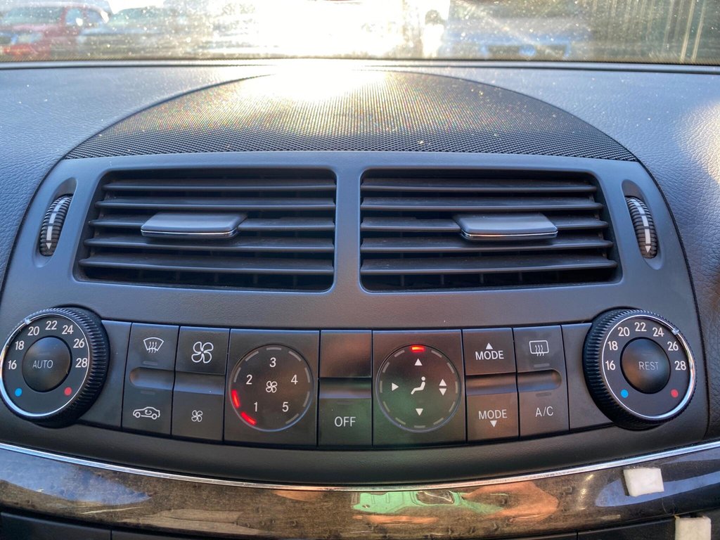 Used Mercedes-Benz E Class 2005 for sale - 76698546: Photo 35