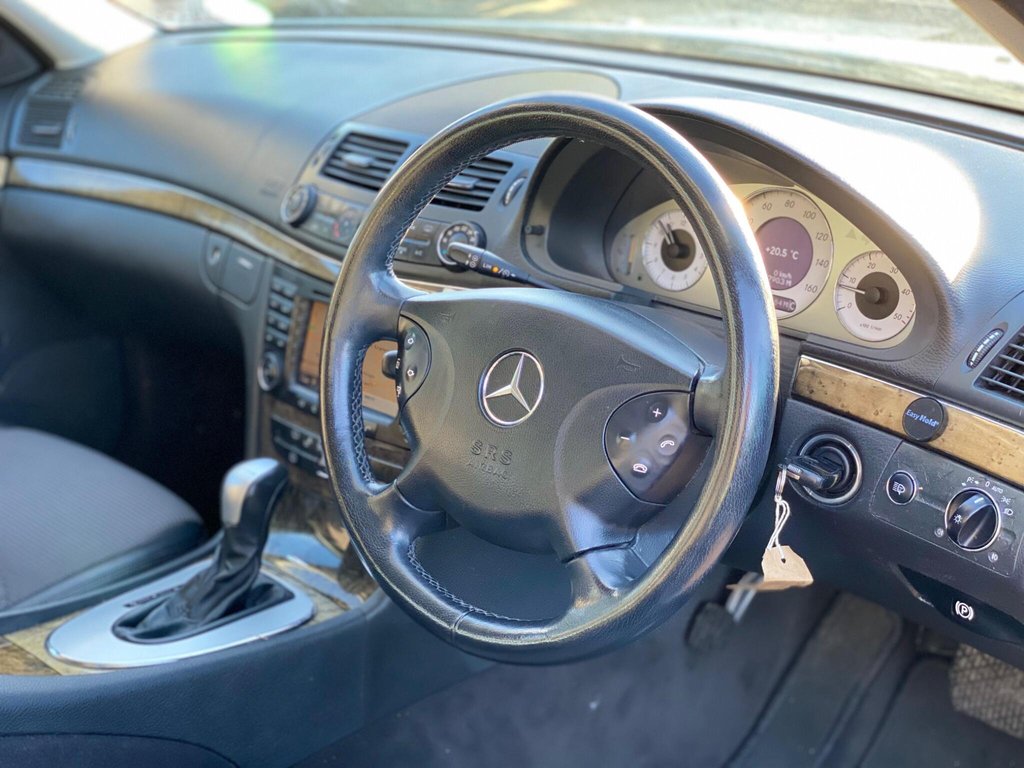 Used Mercedes-Benz E Class 2005 for sale - 76698546: Photo 6
