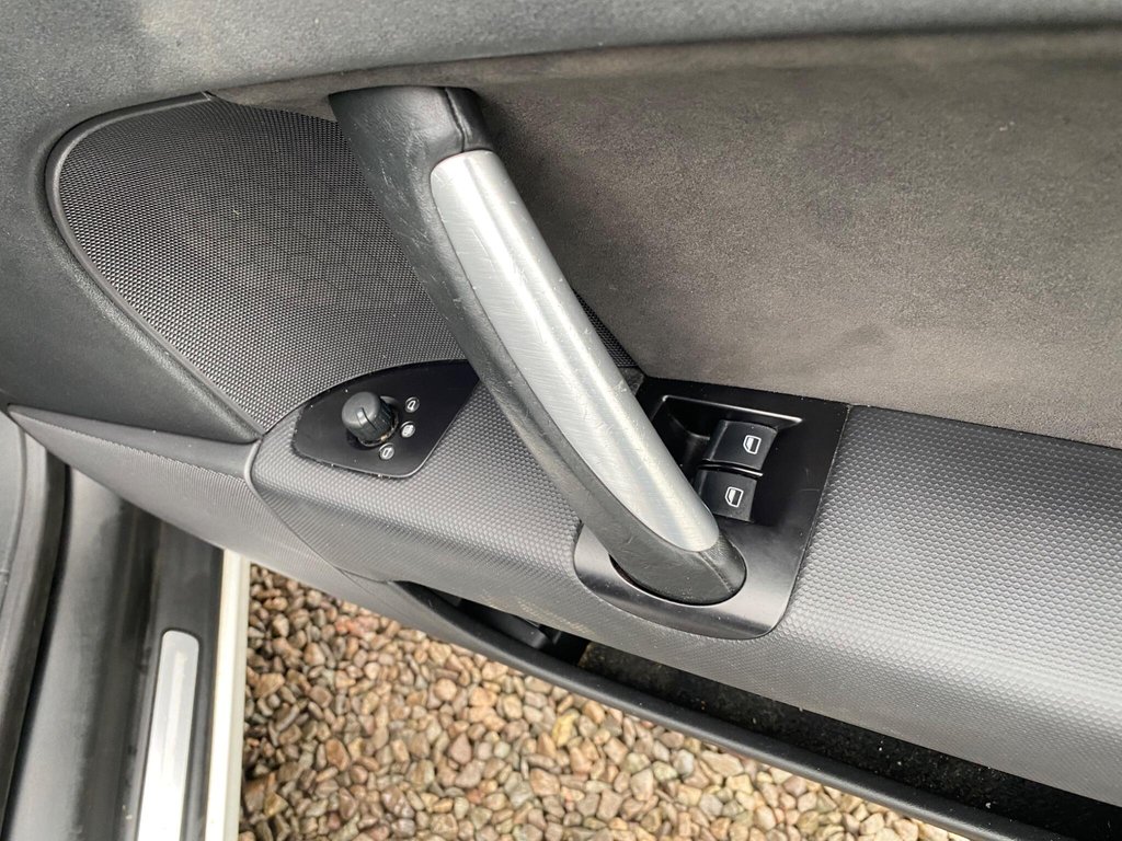 Used Audi TT 2009 for sale - 77139427: Photo 41