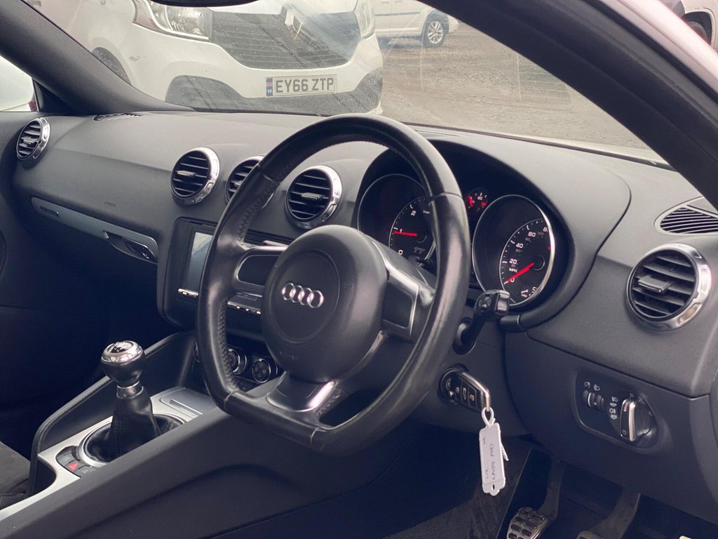 Used Audi TT 2009 for sale - 77139427: Photo 6