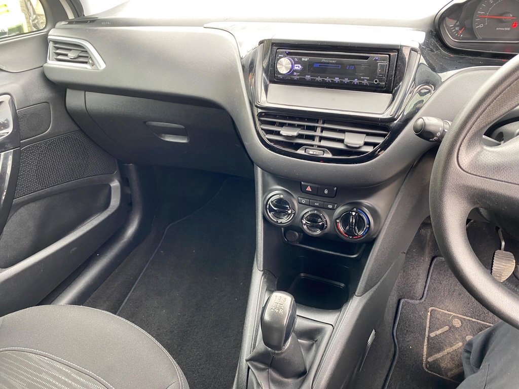 Used Peugeot 208 2015 for sale - 78102734: Photo 30