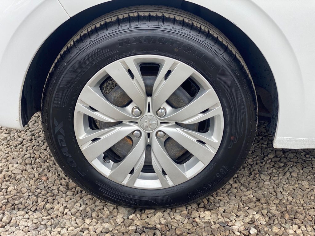 Used Peugeot 208 2015 for sale - 78102734: Photo 50