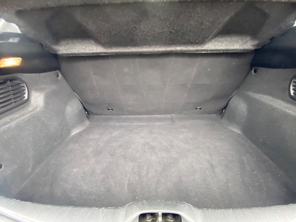 Used Peugeot 208 2015 for sale - 78102734: Photo 9