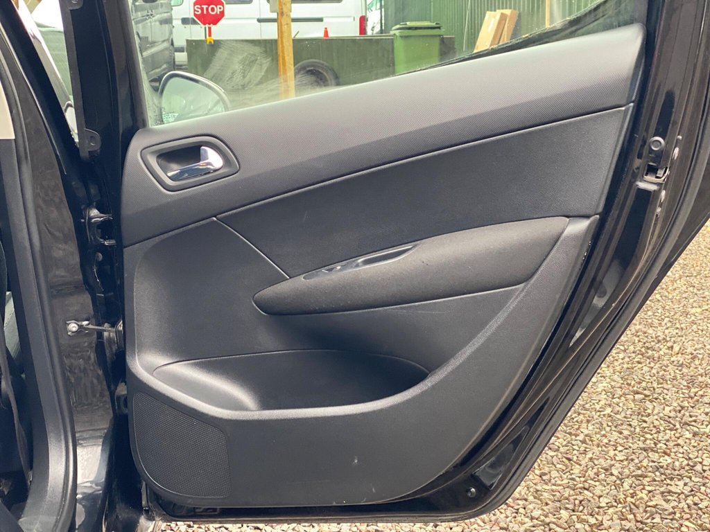 Used Peugeot 308 2009 for sale - 77288270: Photo 39