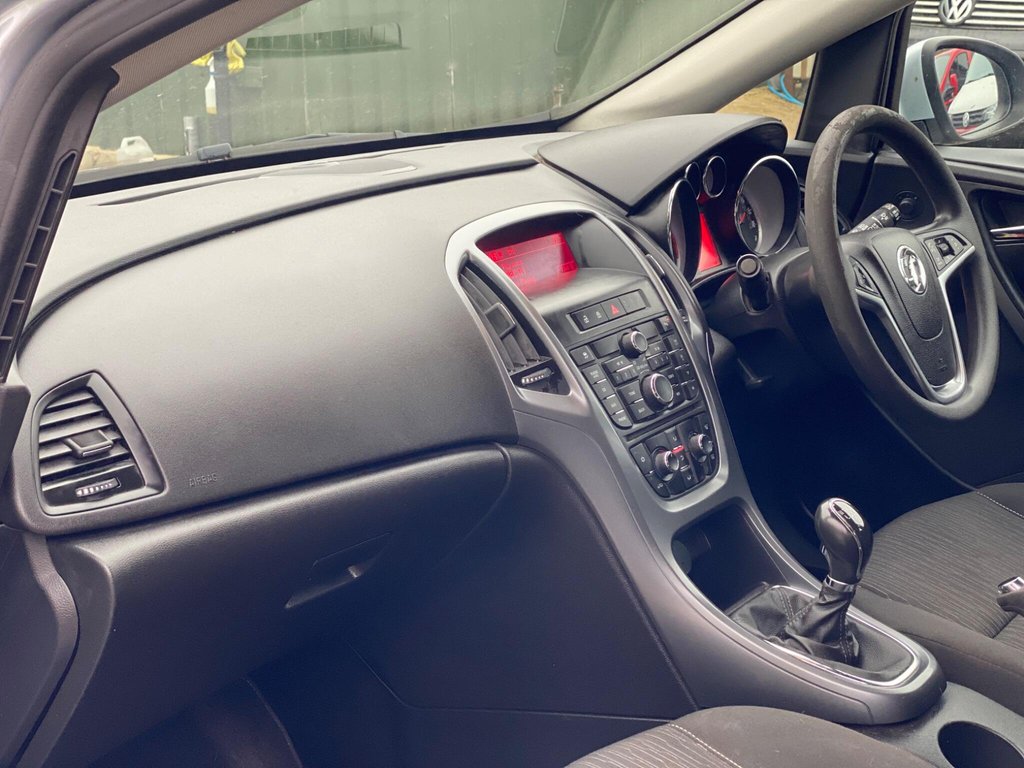 Used Vauxhall Astra 2015 for sale - 78044218: Photo 14