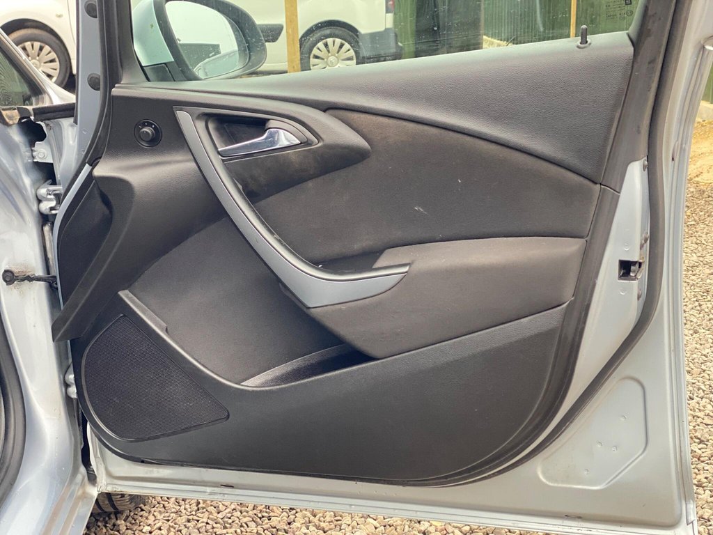 Used Vauxhall Astra 2015 for sale - 78044218: Photo 40