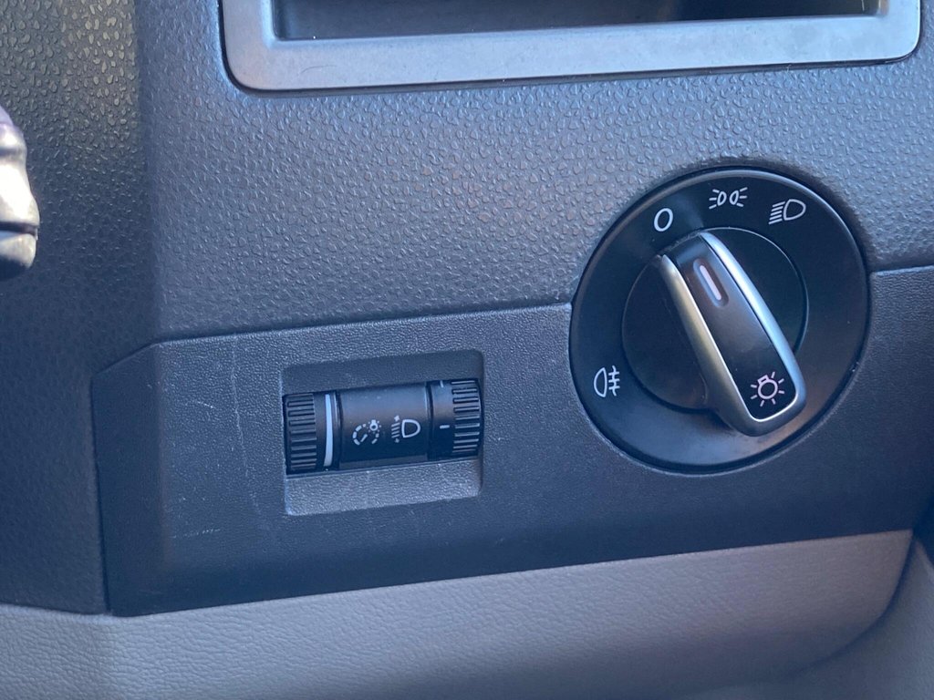 Used Volkswagen Transporter Shuttle 2012 for sale - 77941801: Photo 47