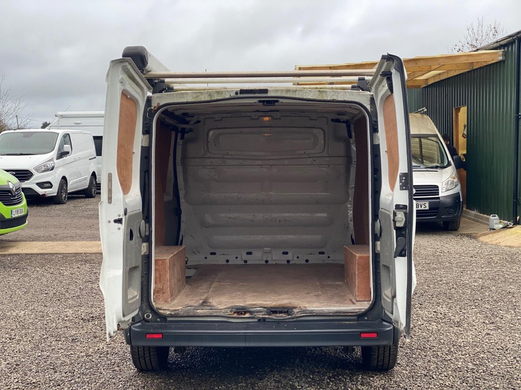 Used Vauxhall Vivaro 2014 for sale - 77056434: Photo 10