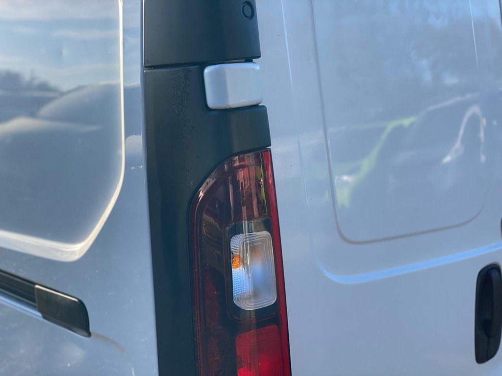 Used Vauxhall Vivaro 2019 for sale - 76711227: Photo 18