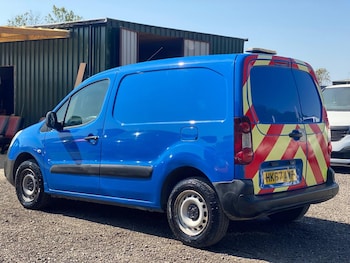 Used Peugeot Partner 2017 for sale - 79523241: Photo