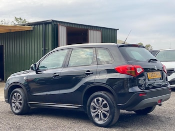 Used Suzuki Vitara 2015 for sale - 79427550: Photo