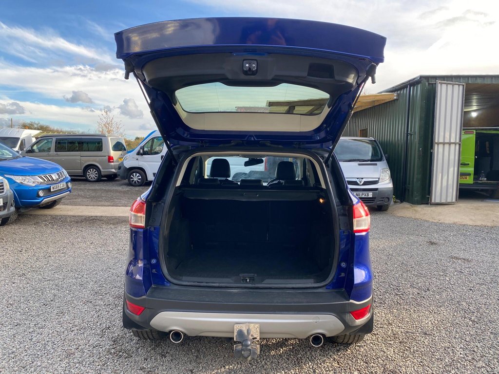 Used Ford Kuga 2015 for sale - 76345935: Photo 10