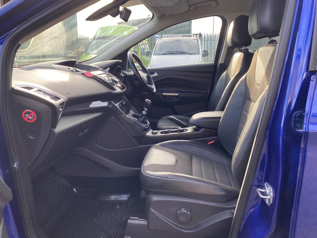 Used Ford Kuga 2015 for sale - 76345935: Photo 14