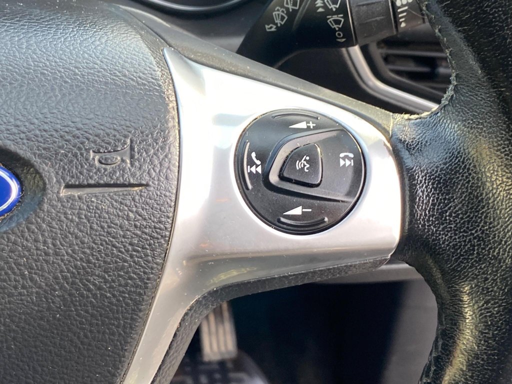 Used Ford Kuga 2015 for sale - 76345935: Photo 38