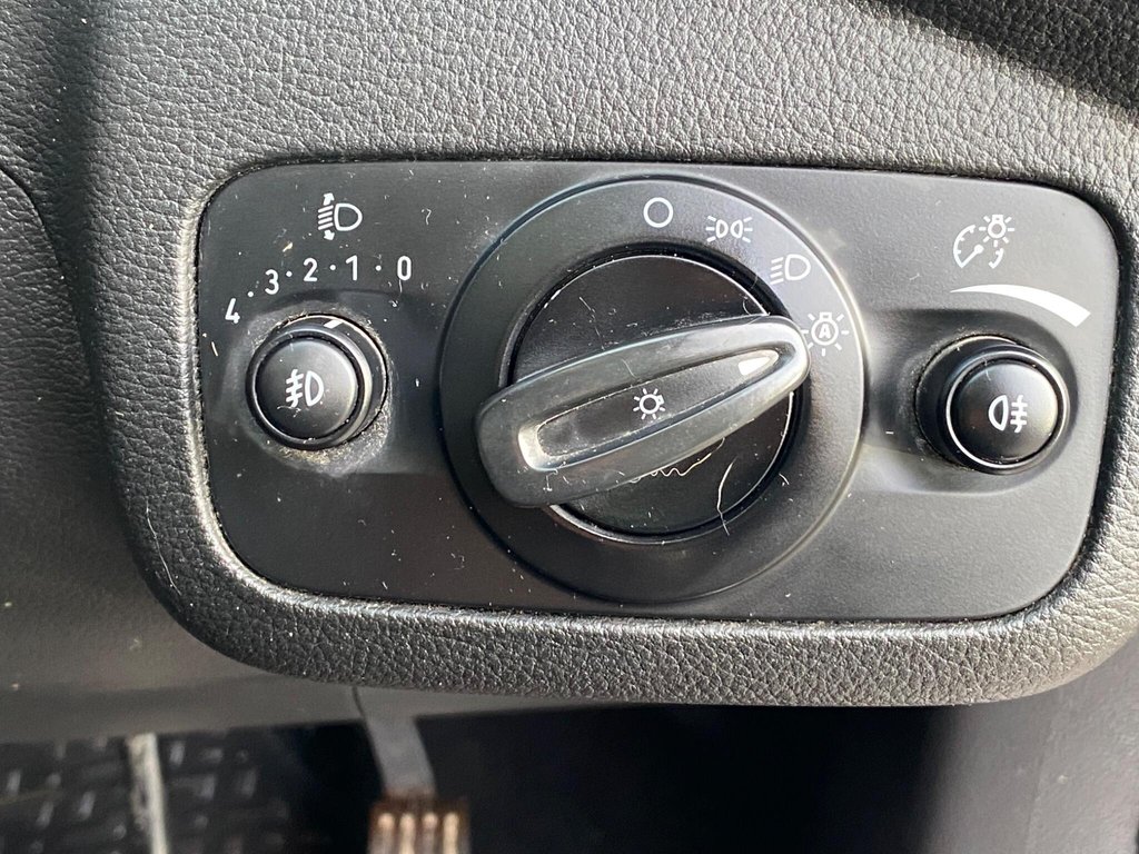 Used Ford Kuga 2015 for sale - 76345935: Photo 40