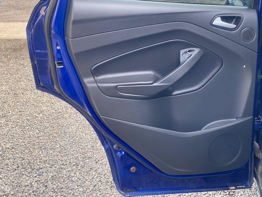 Used Ford Kuga 2015 for sale - 76345935: Photo 50