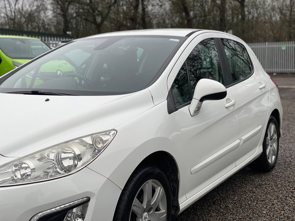 Used Peugeot 308 2013 for sale - 77293335: Photo 24
