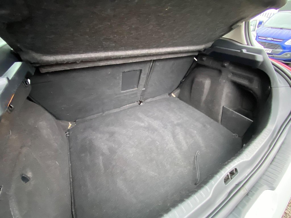 Used Peugeot 308 2013 for sale - 77293335: Photo 44