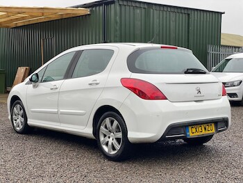 Used Peugeot 308 2013 for sale - 77293335: Photo