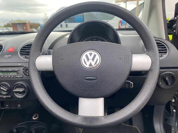 Used Volkswagen Beetle 2011 for sale - 76216788: Photo 34