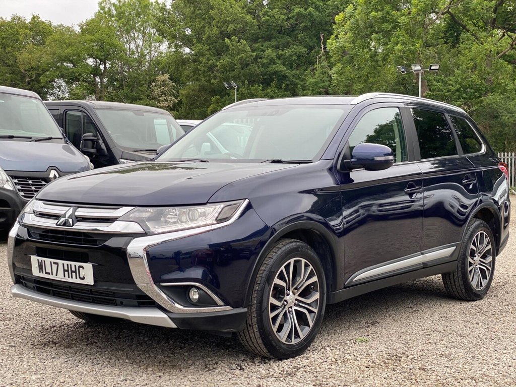 Used Mitsubishi Outlander 2017 for sale - 76147366: Photo 3