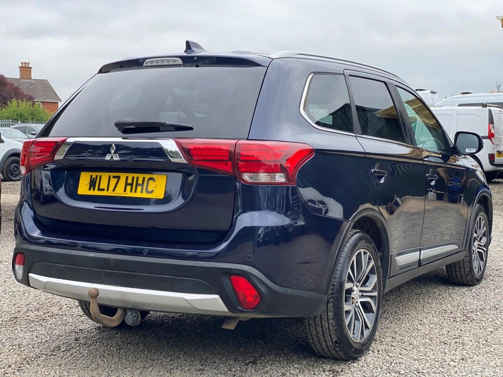 Used Mitsubishi Outlander 2017 for sale - 76147366: Photo 5