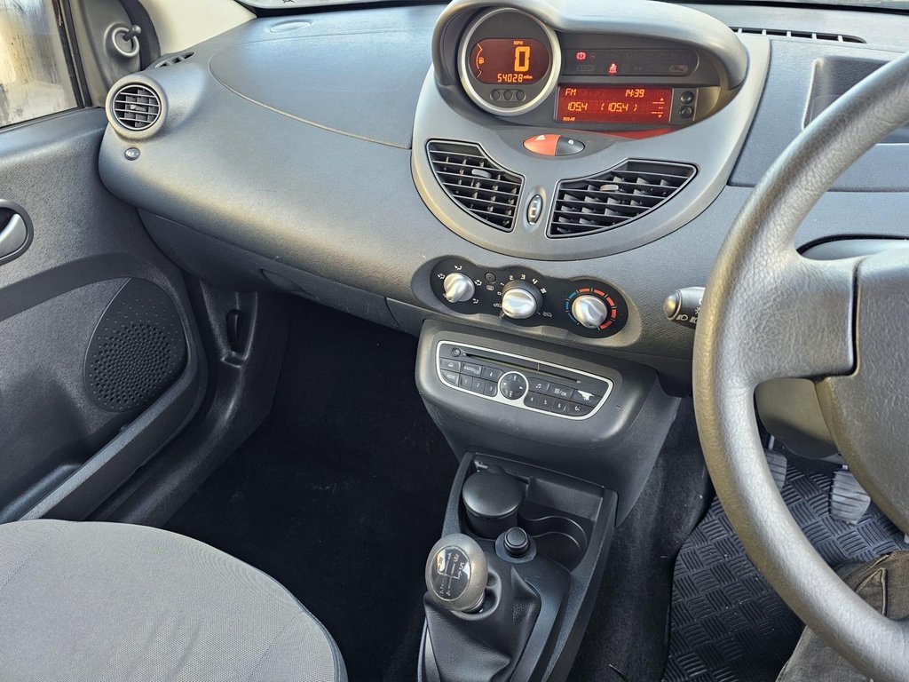 Used Renault Twingo 2011 for sale - 77236402: Photo 21
