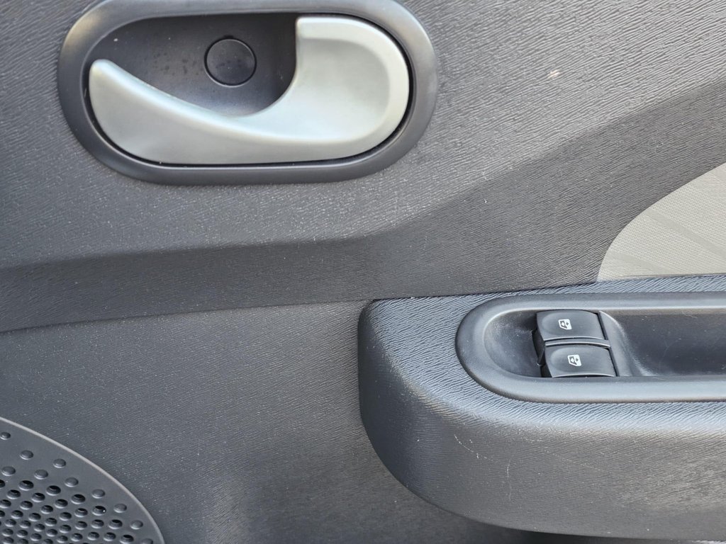 Used Renault Twingo 2011 for sale - 77236402: Photo 28