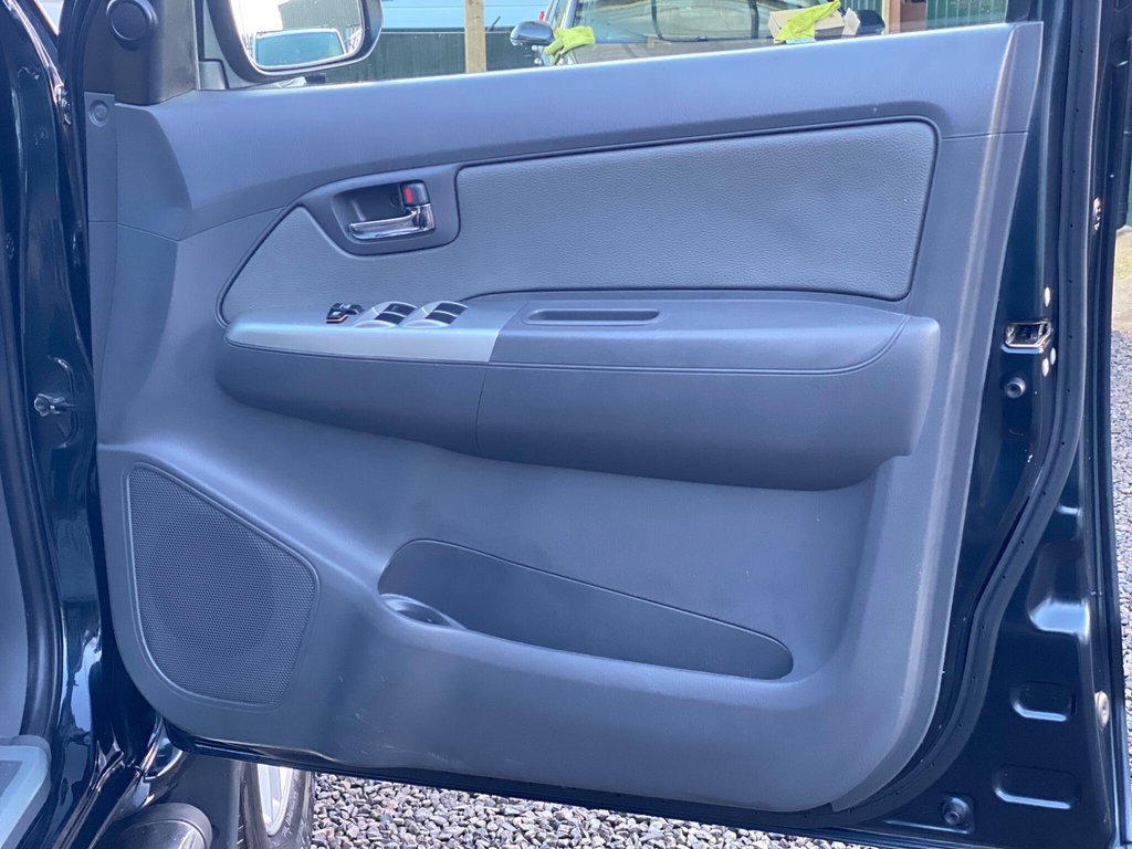 Used Toyota Hilux 2012 for sale - 77014341: Photo 44