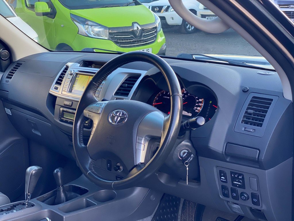 Used Toyota Hilux 2012 for sale - 77014341: Photo 6