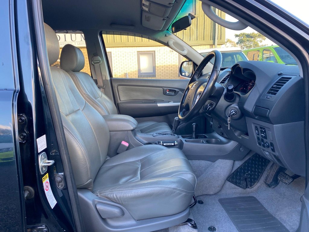 Used Toyota Hilux 2012 for sale - 77014341: Photo 7