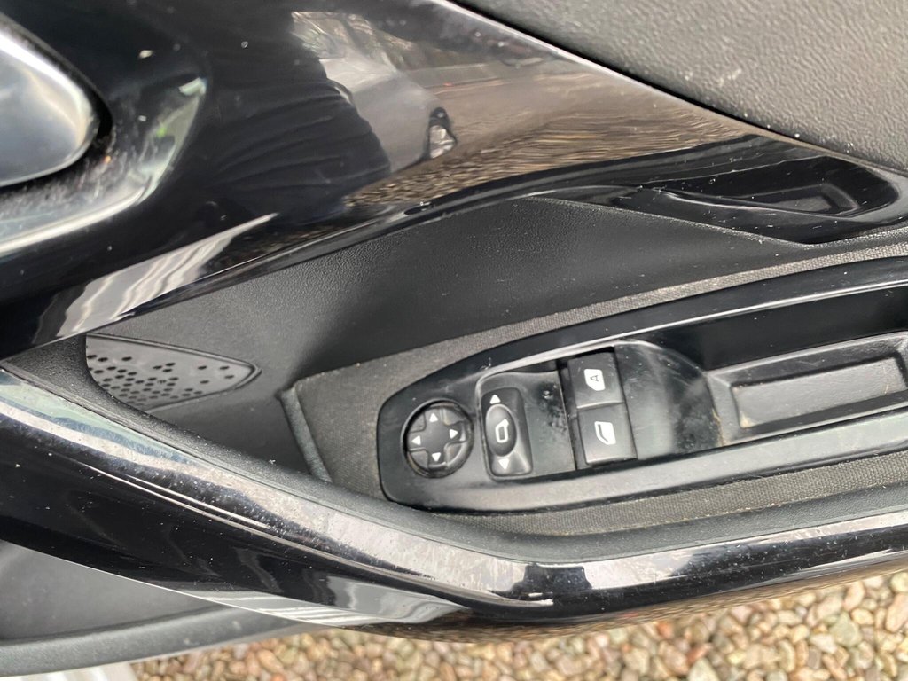 Used Peugeot 208 2013 for sale - 77609244: Photo 41