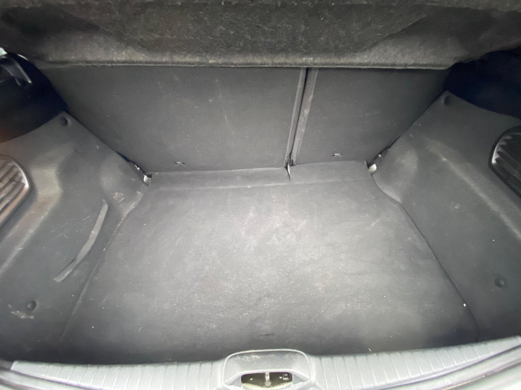 Used Peugeot 208 2013 for sale - 77609244: Photo 45