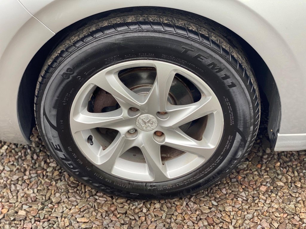 Used Peugeot 208 2013 for sale - 77609244: Photo 50