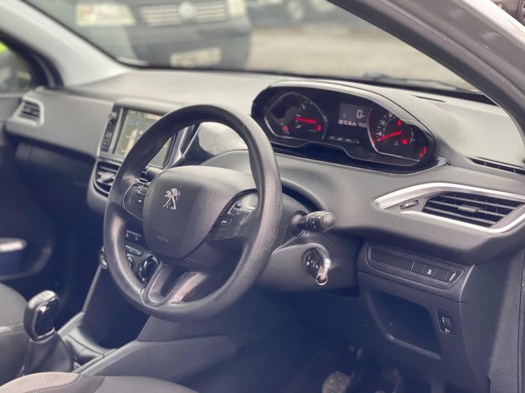 Used Peugeot 208 2013 for sale - 77609244: Photo 6