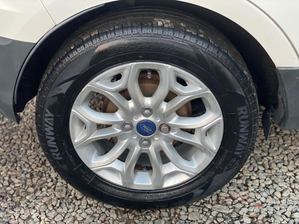Used Ford Ecosport 2015 for sale - 77525825: Photo 16