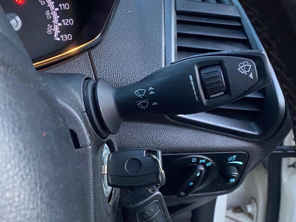 Used Ford Ecosport 2015 for sale - 77525825: Photo 38