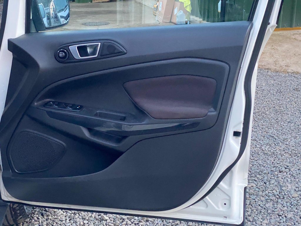 Used Ford Ecosport 2015 for sale - 77525825: Photo 41