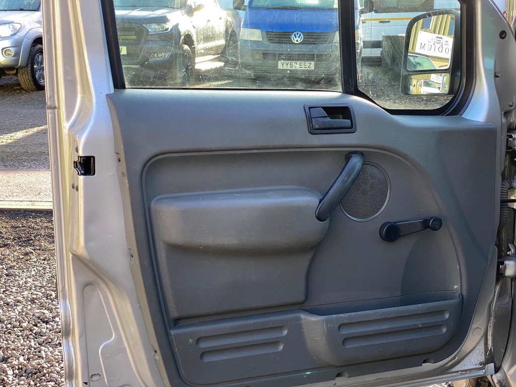 Used Ford Transit Connect 2006 for sale - 76784065: Photo 50