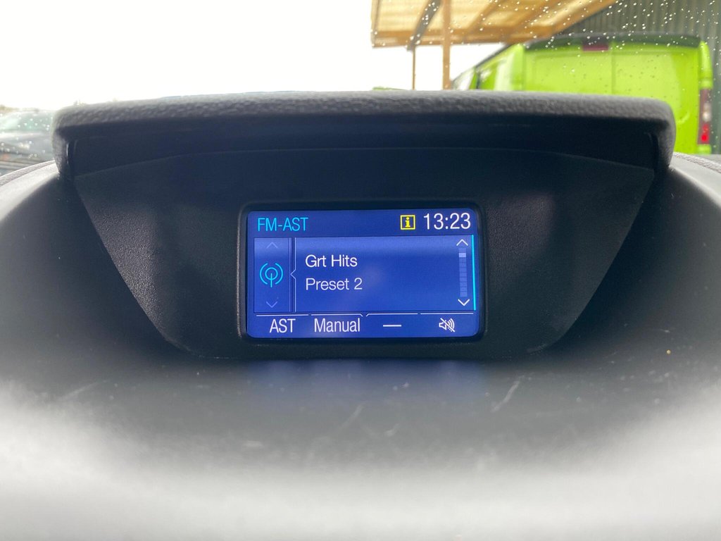 Used Ford Ecosport 2017 for sale - 76406803: Photo 32