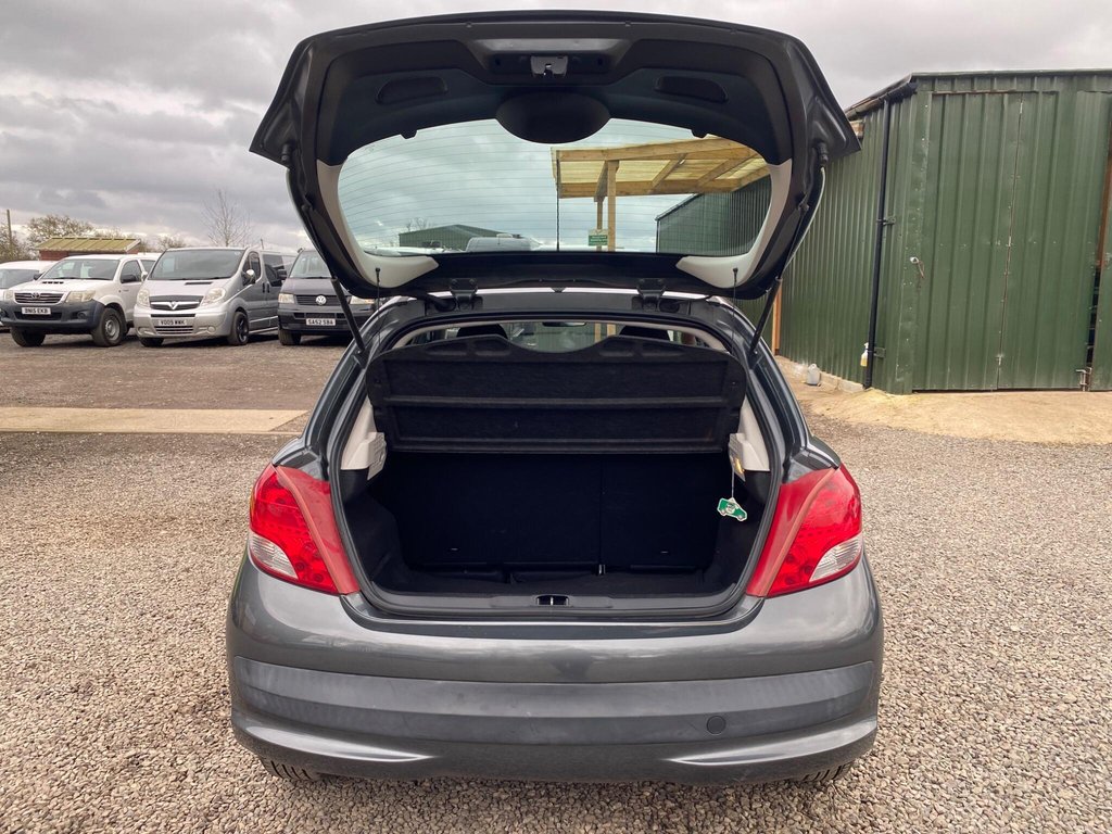 Used Peugeot 207 2010 for sale - 77685303: Photo 11