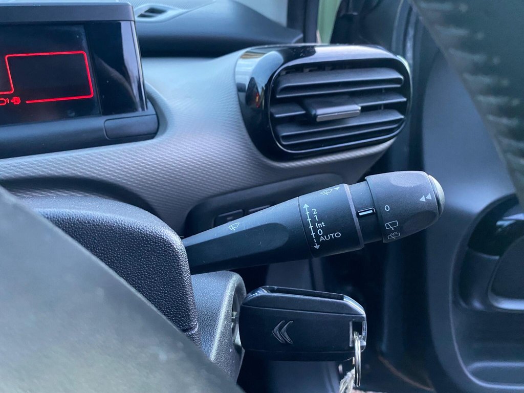 Used Citroen C4 Cactus 2017 for sale - 76962405: Photo 37