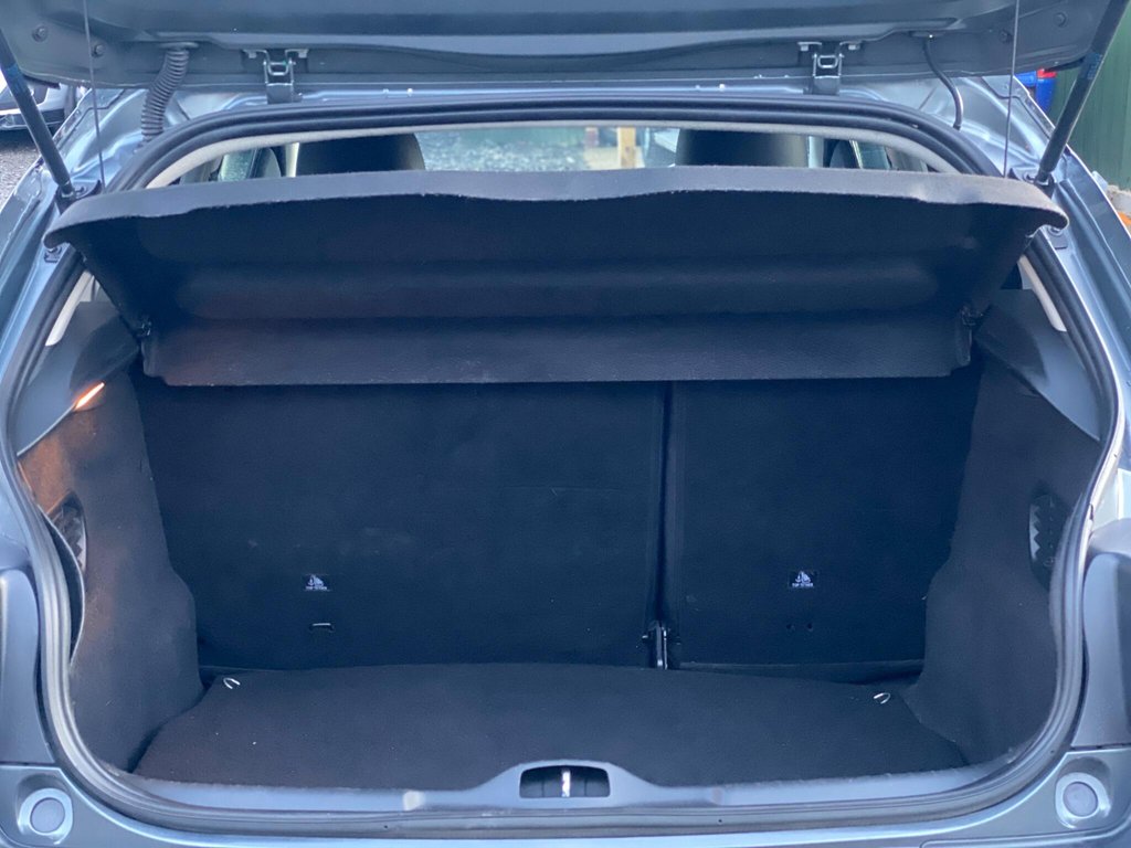 Used Citroen C4 Cactus 2017 for sale - 76962405: Photo 45